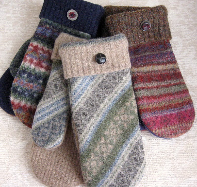 FeltSewGood Warm Woolen Mittens