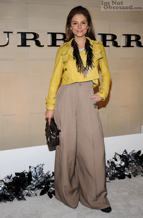 [81020A1_MENOUNOS_B-GR_03.jpg]