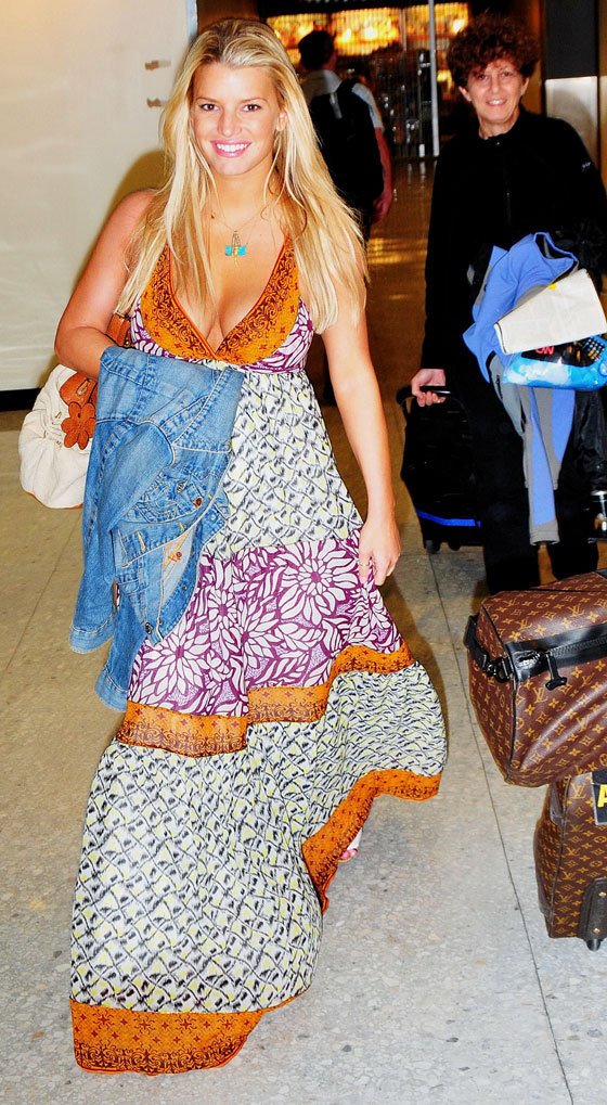 [jessica-simpson-dc-07020902.jpg]