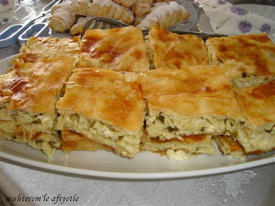 yalancı su böreği su böreği tadında makarnalı börek