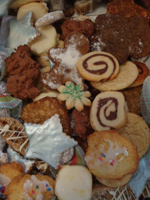 [8+cookies+2009.JPG]