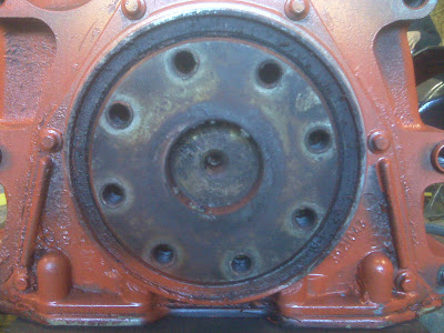 5.9 cummins rear main seal white tractoe 5.9 cummins rear main seal white tractoe