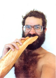 barbudo-comiendo-pan.jpg