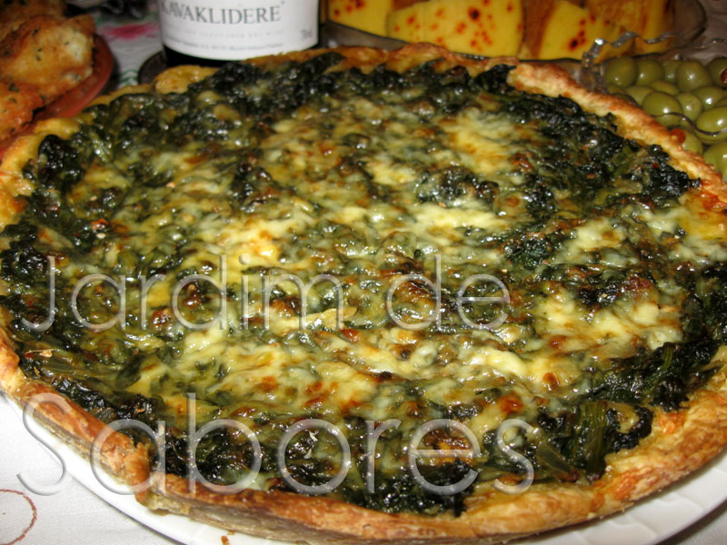 [Quiche+de+espinafres+com+queijo+da+ilha.jpg]