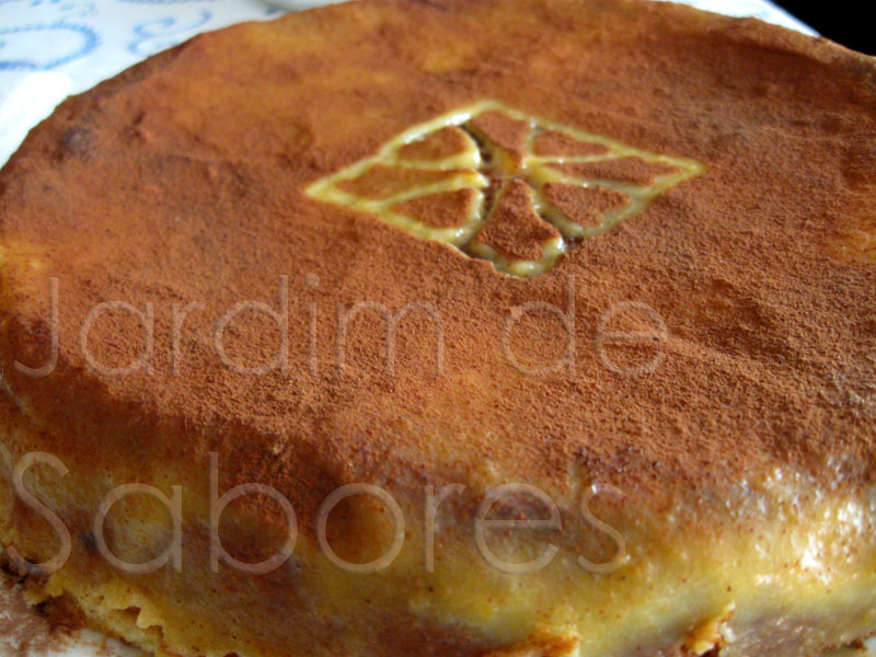 [Bolo+Chiffon+de+Laranja--.jpg]