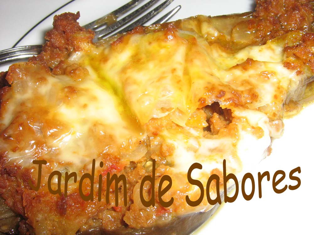 [Beringelas+recheadas+com+soja.jpg]