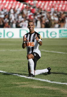 tardelli+ajoelhado - Atl&eacute;tico x Ipatinga