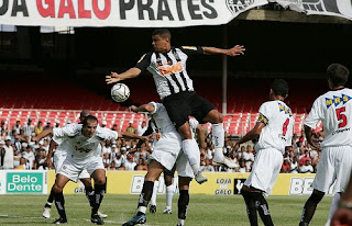 voando - Atl&eacute;tico x Ipatinga