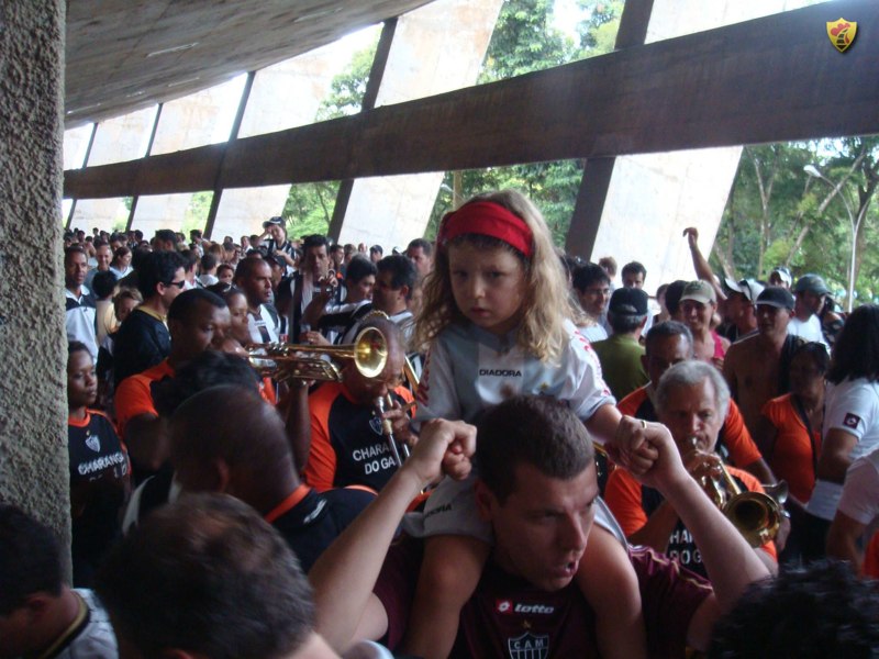 [DSC04180+copy.jpg]