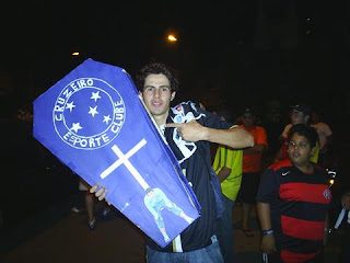 O FREGUÊS VOLTOU caix%C3%A3o+azul - O FREGUÊS VOLTOU