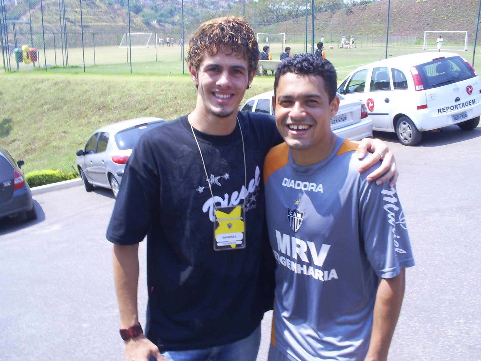 [galo+-+fael+e+éder+luís.JPG]