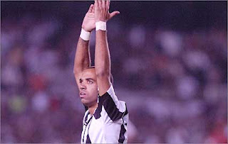 MIRANDO O URUBU, DE OLHO NO PORCO TARDELLI+JOGA+A+M%C3%83O+PRO+ALTO - MIRANDO O URUBU, DE OLHO NO PORCO