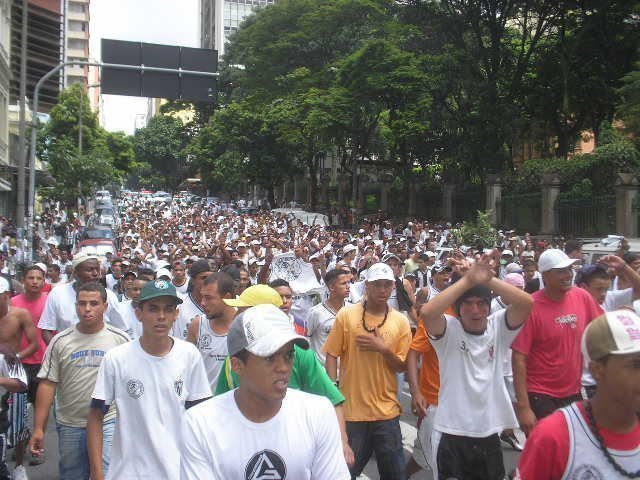 [olha+o+mar+branco.jpg]