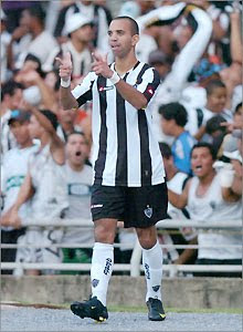 Atenção cardiologistas: Tem jogo do Galo. rat%C3%A1t%C3%A1+x+falsos - Atenção cardiologistas: Tem jogo do Galo.