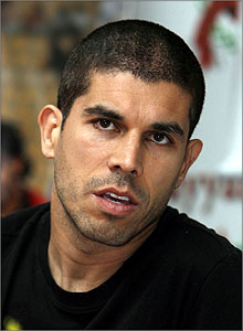 [ricardo+chegndo.jpg]