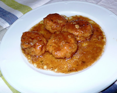  Albondigas de pollo rellenas de bechamel 