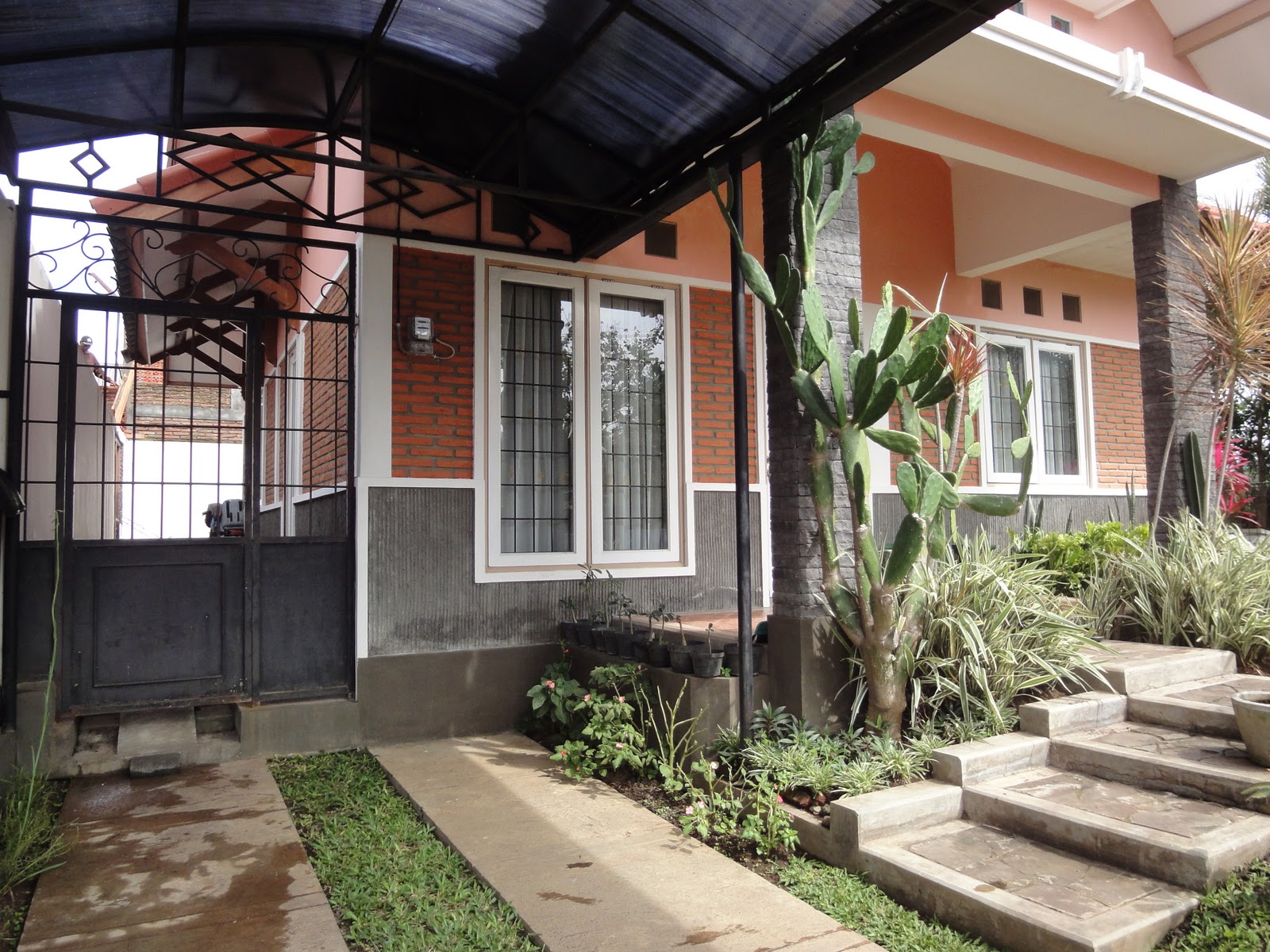 Family Guest House in Batu Malang , East Java Gallery