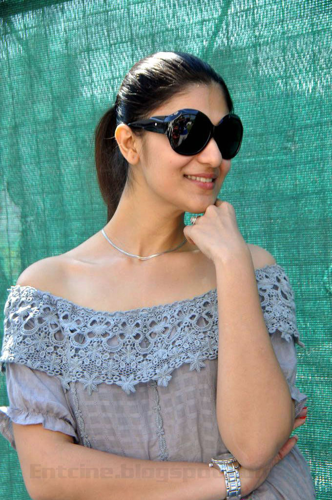 Best Hot Actress Actress Siya Photoshoot