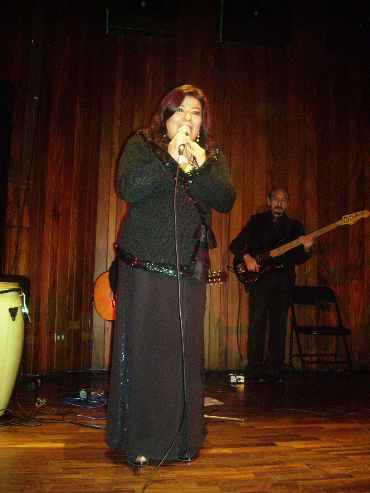 NOS PREOCUPA?........... ..cantante Margarita Rodríguez presenta Show