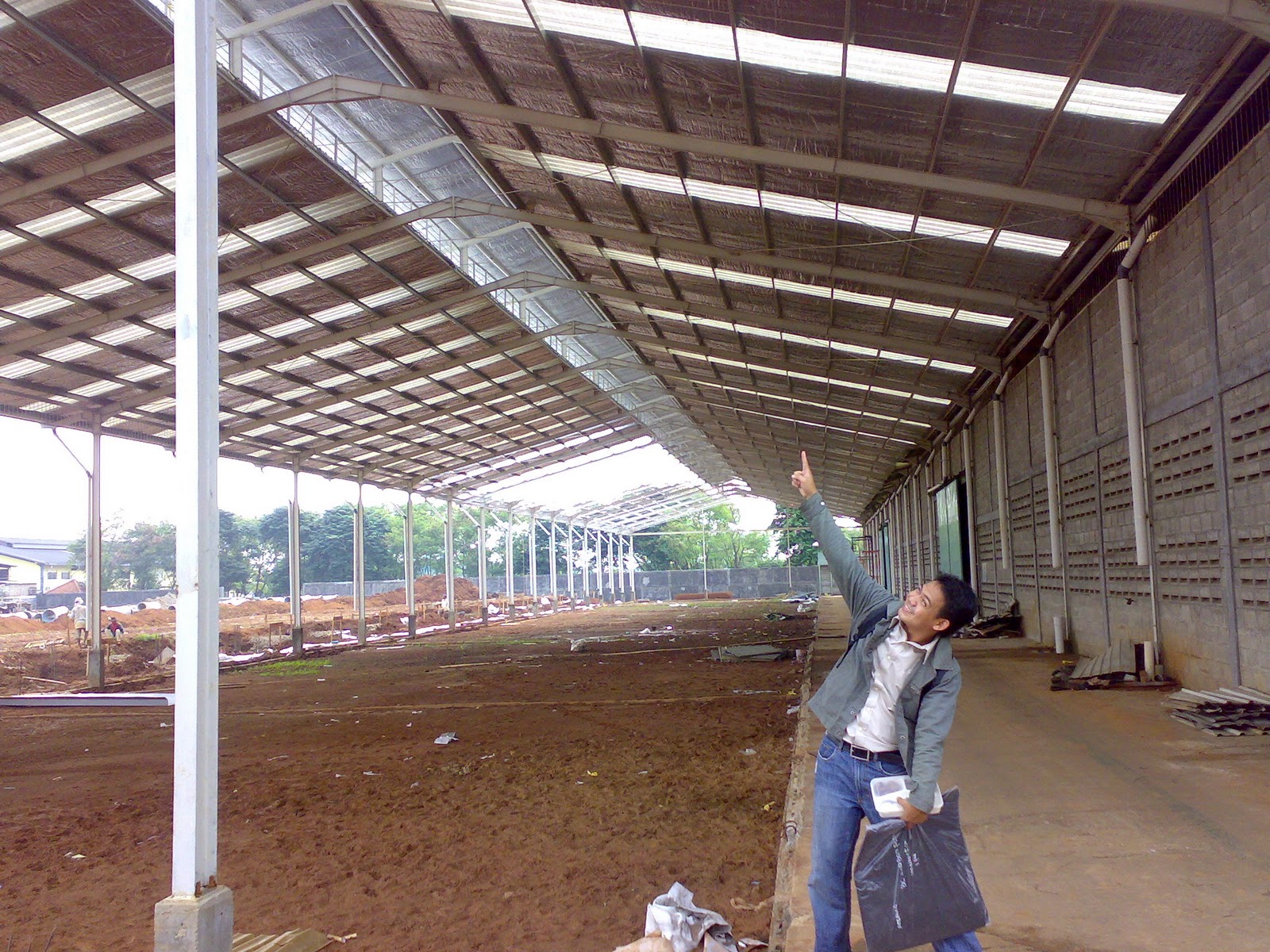 Peredam Panas Atap Pabrik