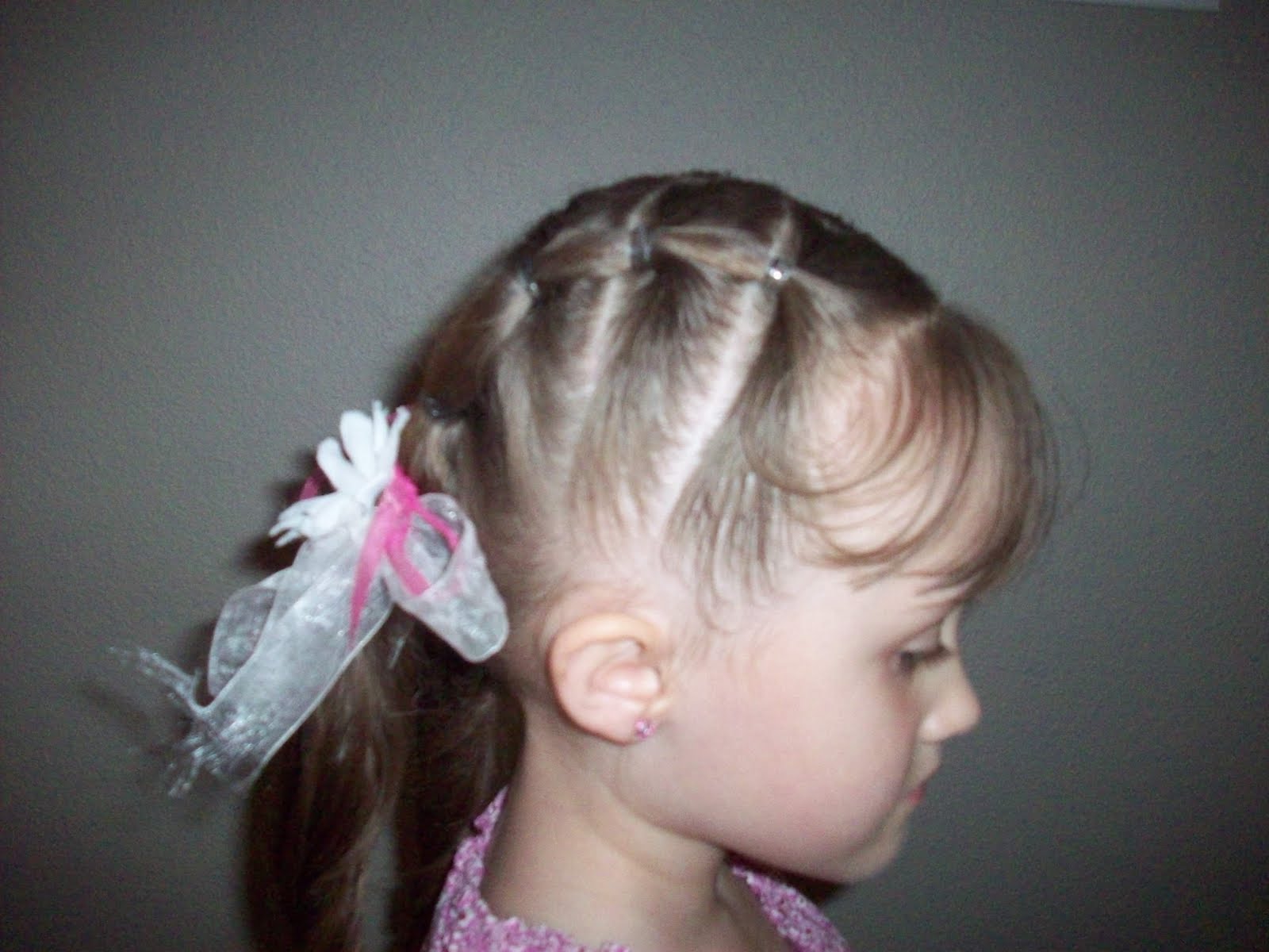 My Little one's hair Zig Zag rubber band pigtails