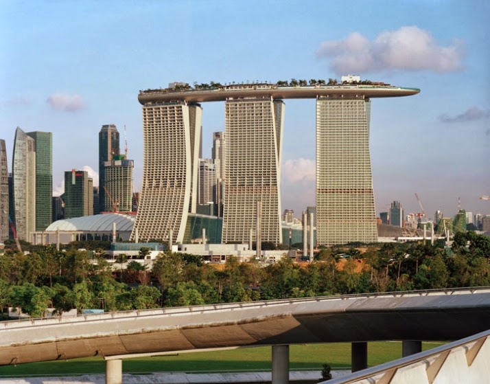 Marina-Bay-Sands-Architecture--Moshe-Safdie-Singapore-yatzer_19.jpg