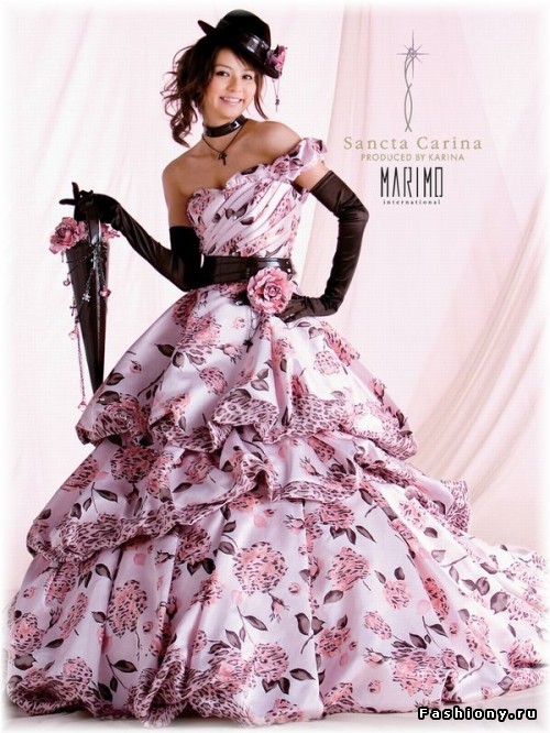 Trend And Fashion Astounding Japanese dresses and kimonos