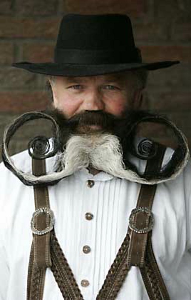 Bilderesultat for weird beard