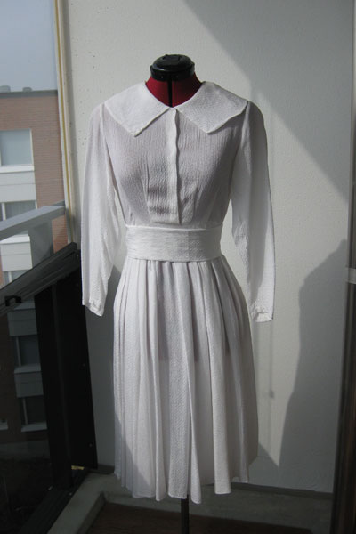 1940 39s wedding gown I was thinking that I should list this tomorrow