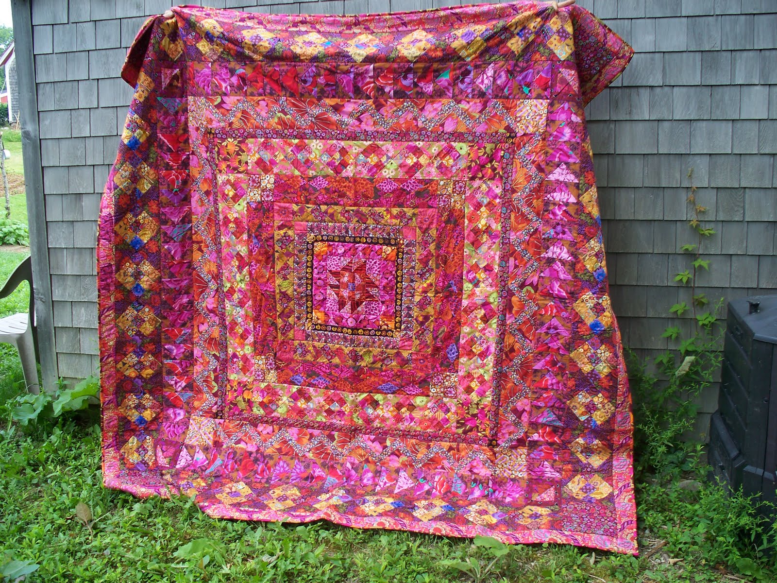 What's Going On?: Kaffe Fassett quilt finished. Yes!