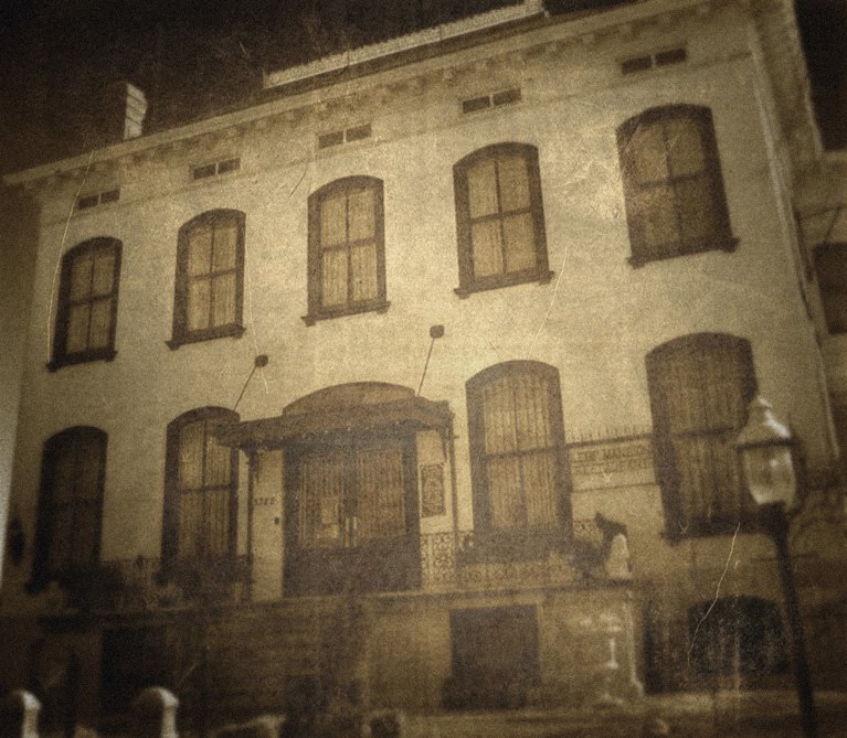 Strange State - Paranormal Mysteries: The Haunted Lemp Mansion