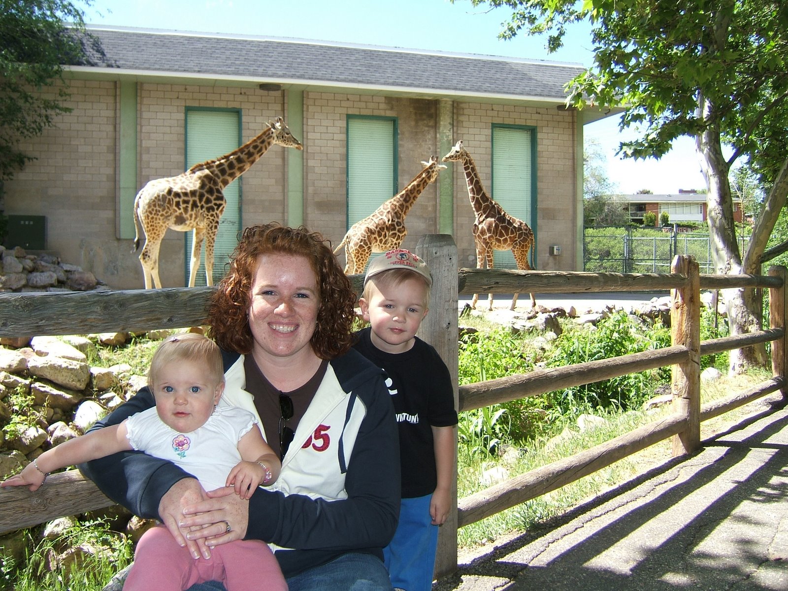 [05-23-2007+(21).JPG]