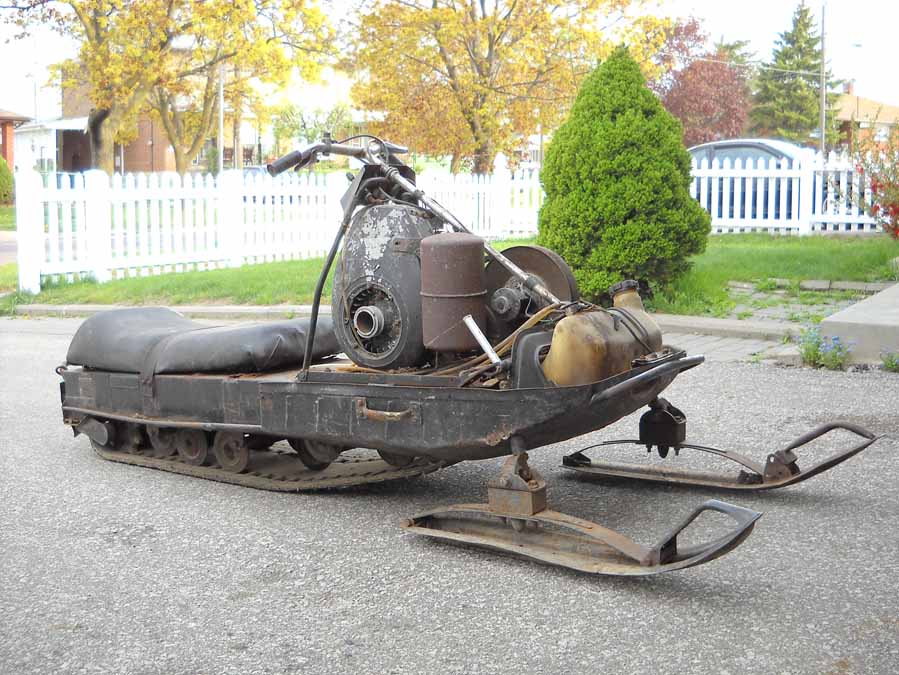 Vintage rides: Pictures of 1971 Ski Doo Elan 250 as I got it...