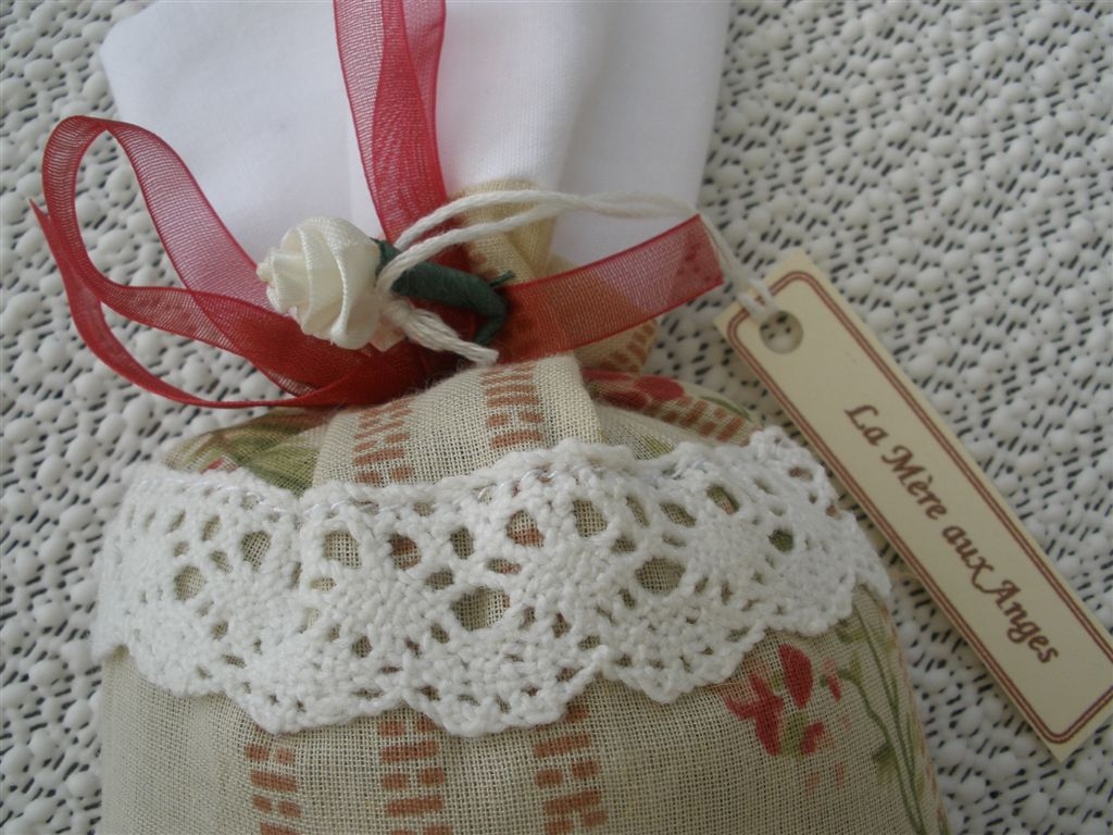 MARIETTE'S BACK TO BASICS {10 French Country Style Sachet Candy