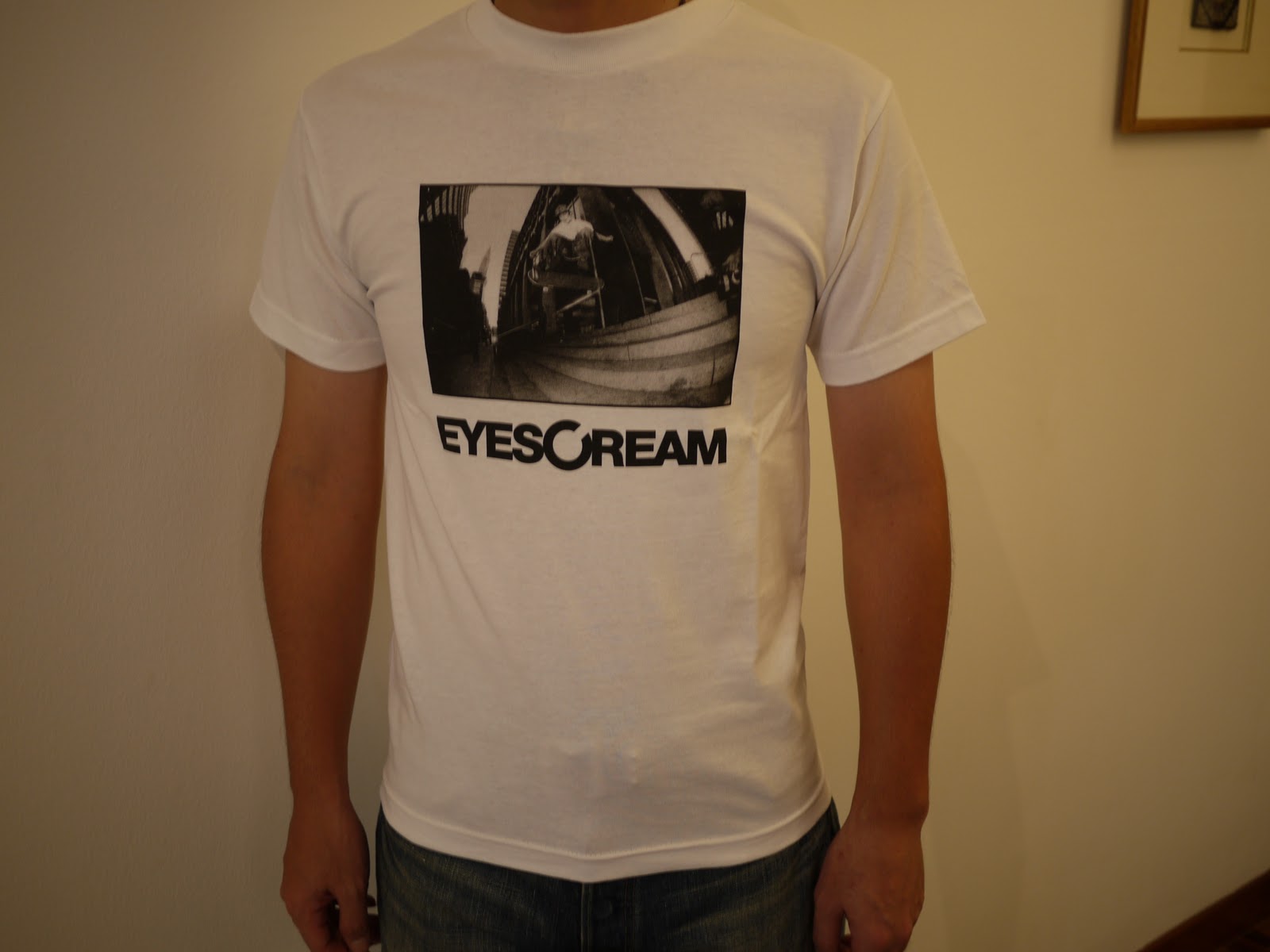 Common Room in Singapore: EYESCREAM×SUPREME T-shirts