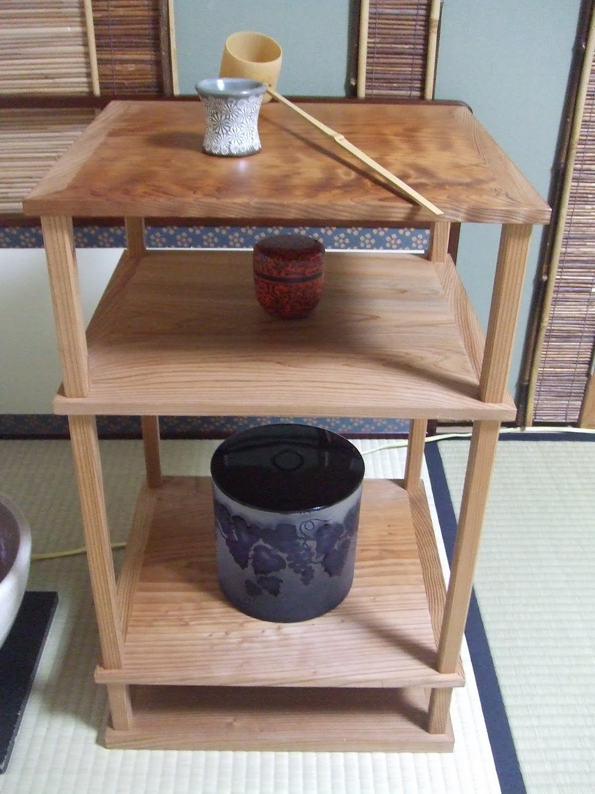 おけいこきろく 雅櫻の茶道日記 米棚、五の飾り