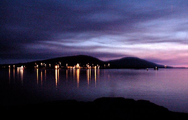 Knightstown, vers 23.00hrs, vu du cote du Reenard Point (n'est-ce pas le paradis pour les vacances