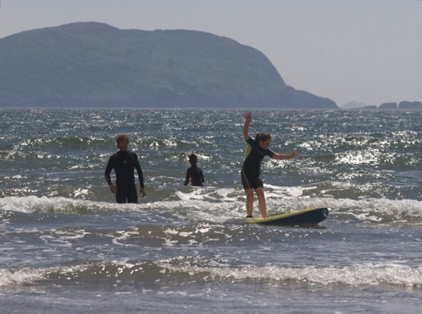 Youngsters in surfing in Ballingskellig