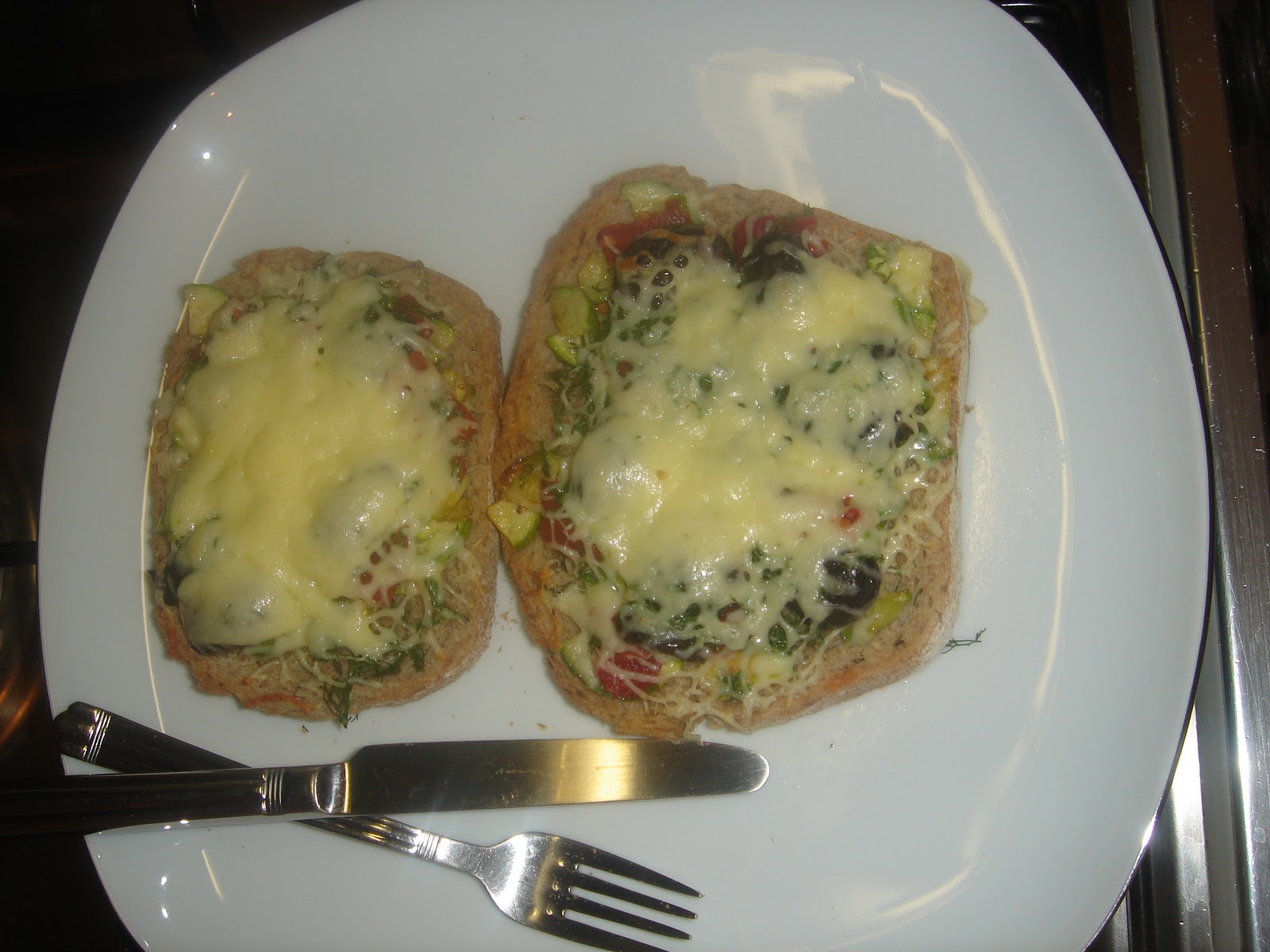 Anımsıyorum EKMEK ÜSTÜ PİZZA