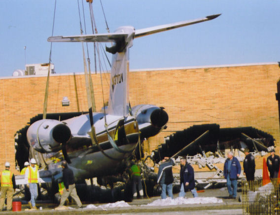 nigerians arrested 9.3 dollars