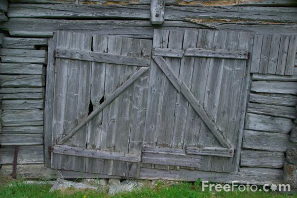 [old+wooden+door+9906_06_24---Old-Wooden-Doors--Laerdalsoyri--Norway_web.jpg]