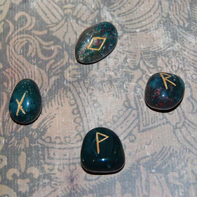 Reading Rune Layouts *Ornate Oriental* ~ Because we love gemstones too.: Rune Reading and ...