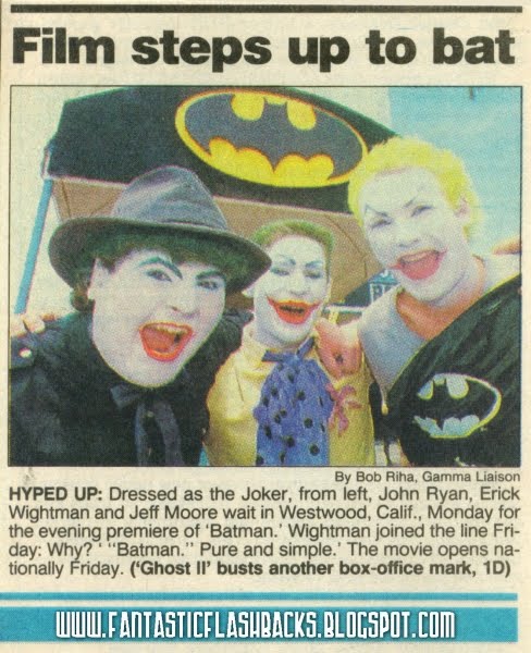BAT - BLOG : BATMAN TOYS and COLLECTIBLES: Fans Go Bat-Crazy Over Tim  Burton's 1989 Batman Movie!