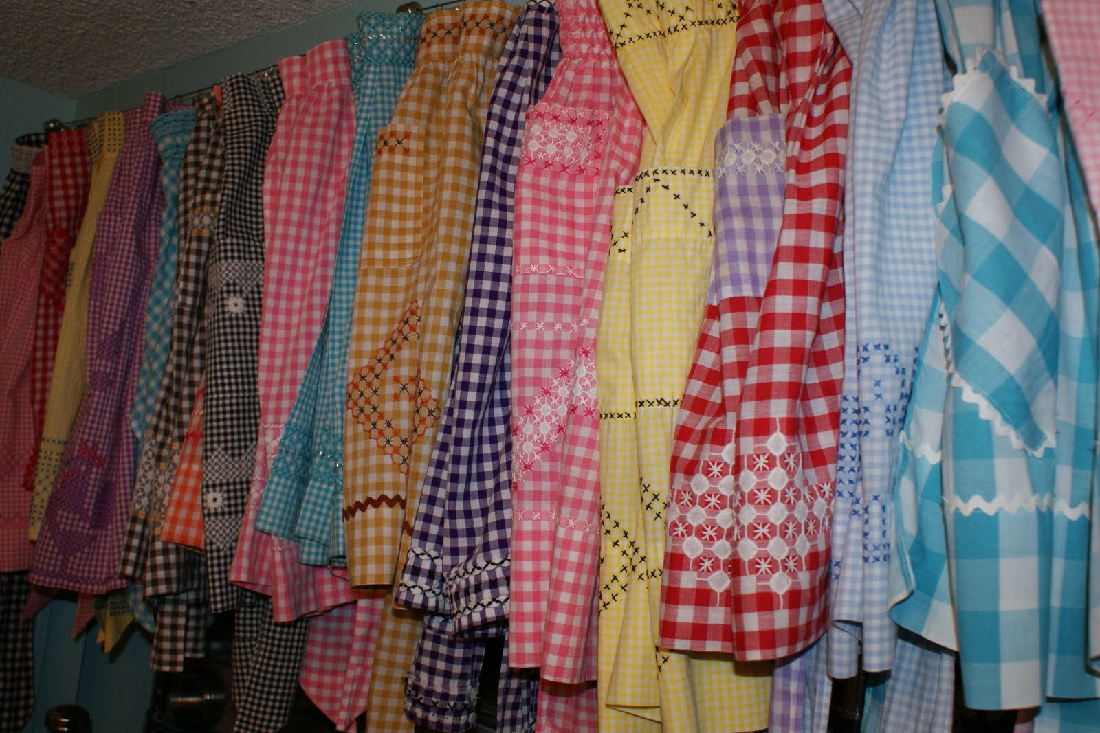 Vintage Gingham Aprons 107