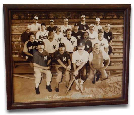 [1915+Champions.jpg]