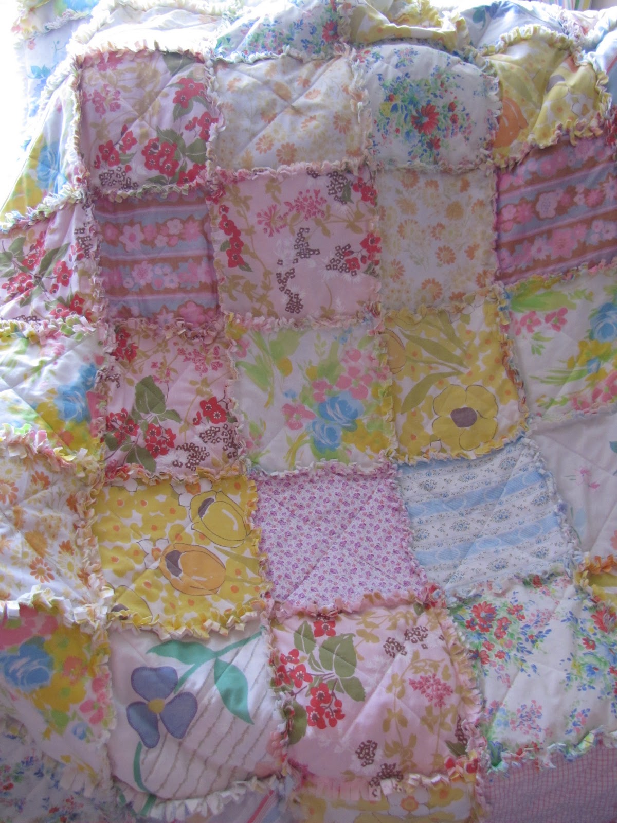 Thrifty Crafting Vintage Sheet rag quilt