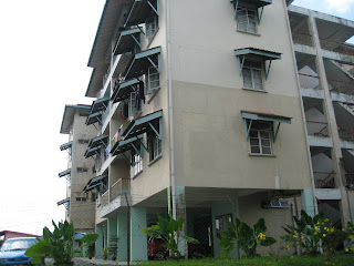 Bangunan asrama