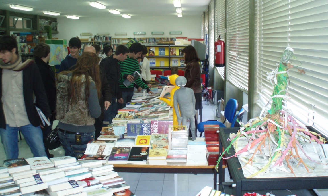 [Feira+do+Livro+3.jpg]