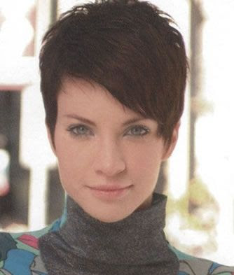 short haircuts for women with glasses. short haircuts for women with