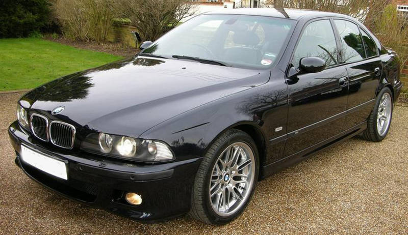 jet black m5 trainer